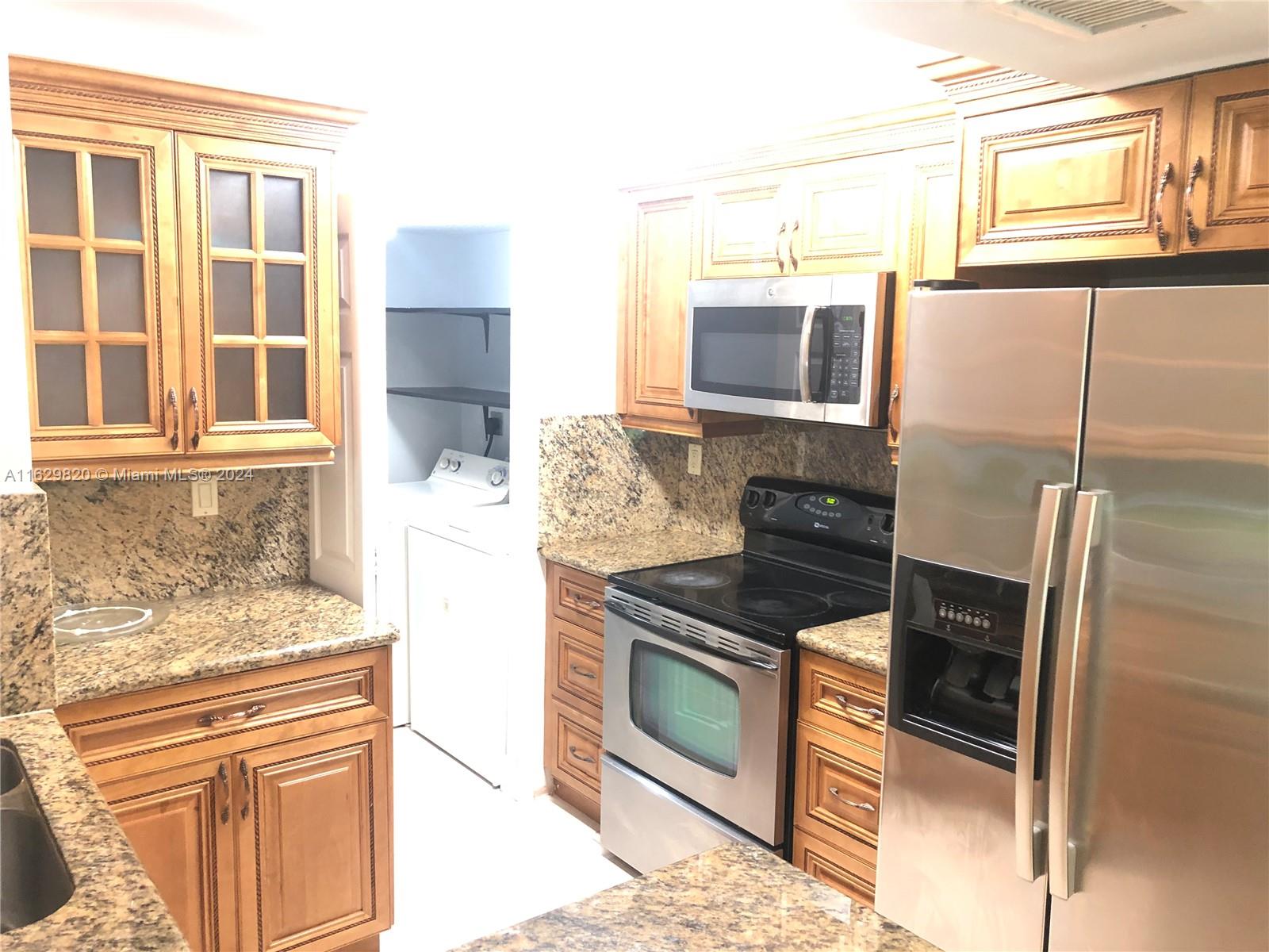 INTERNATIONAL PARK CONDO - Residential Lease
