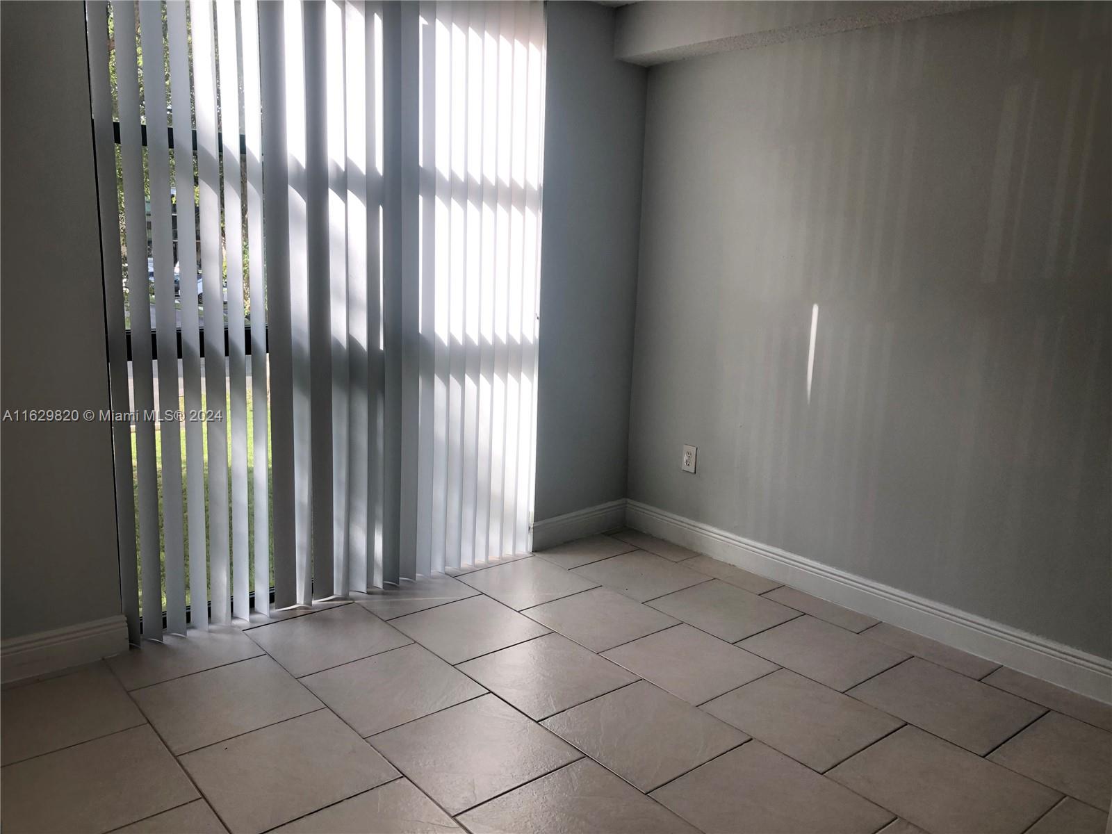 INTERNATIONAL PARK CONDO - Residential Lease