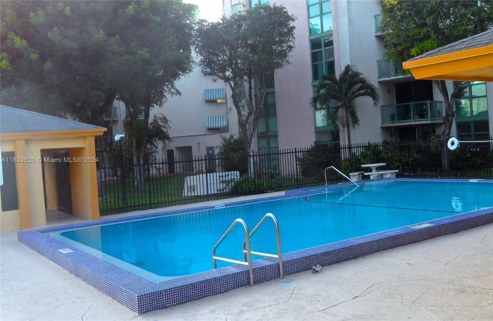 INTERNATIONAL PARK CONDO - Residential Lease