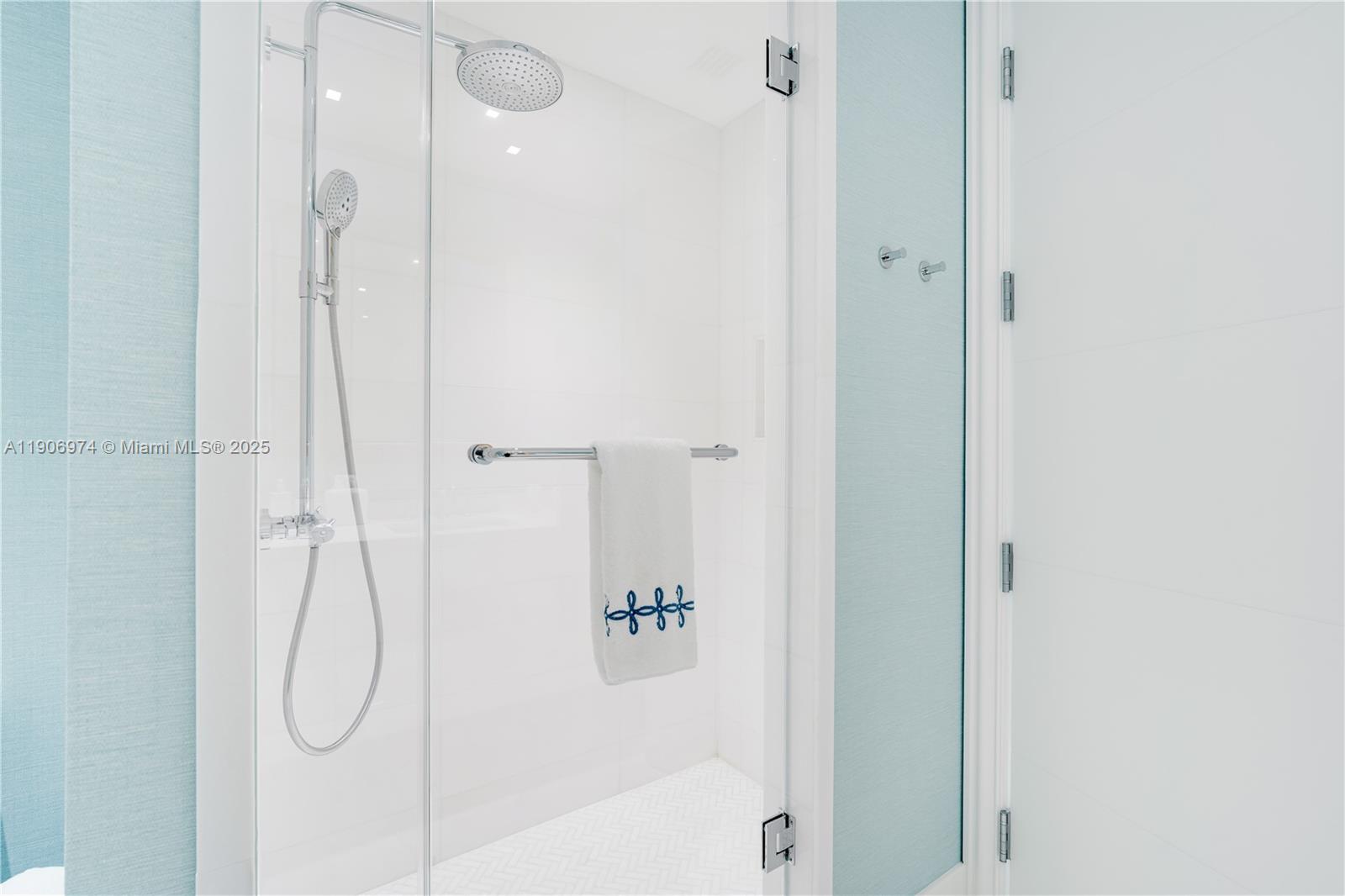 10295 COLLINS AVE RESDNTA - Residential