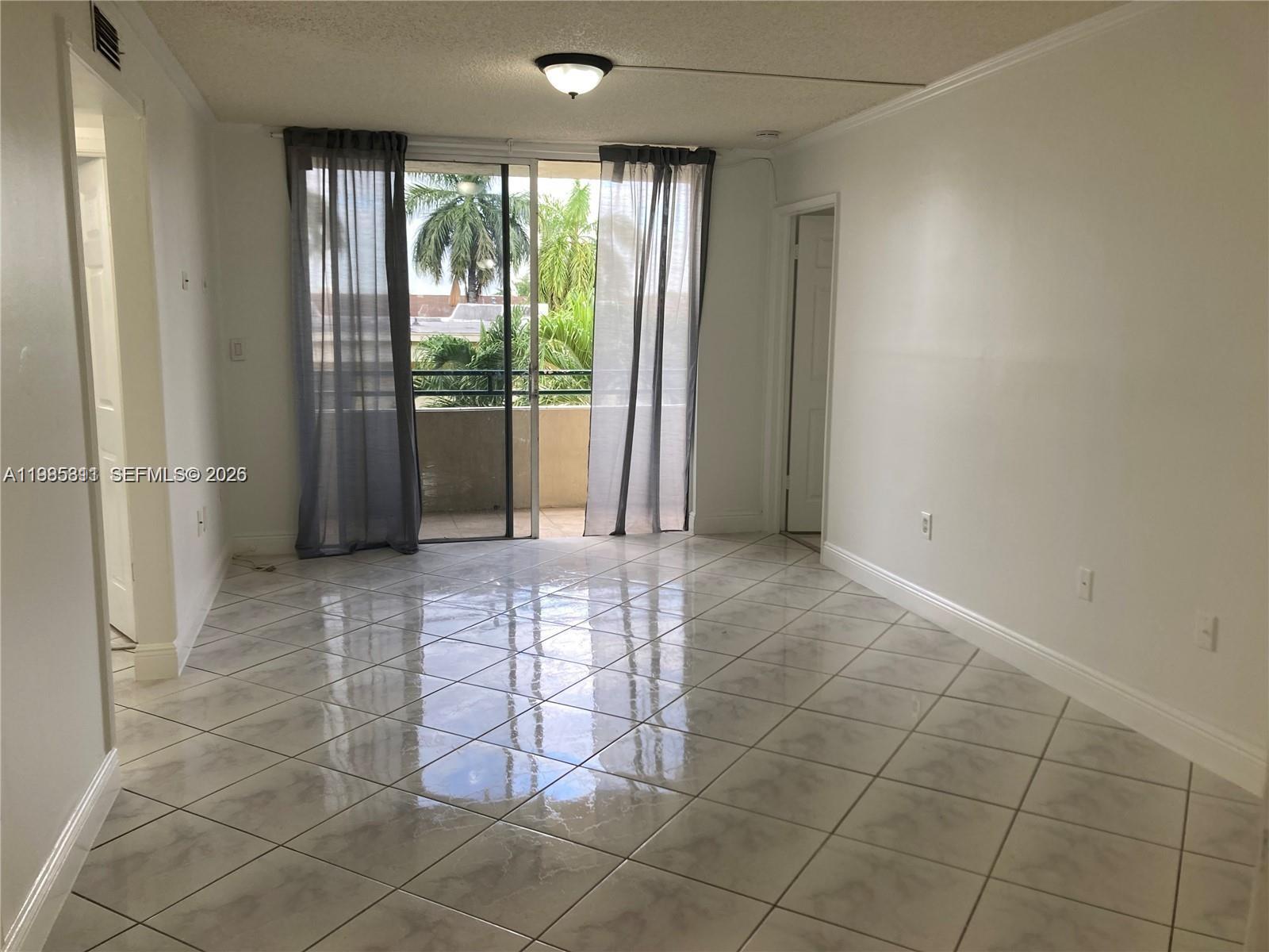 FLAMINGO COURT CONDO - Residential