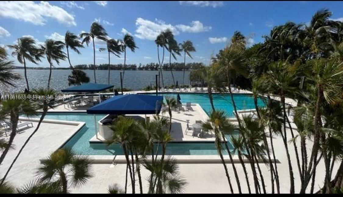 BRICKELL BAY CLUB CONDO - Residential
