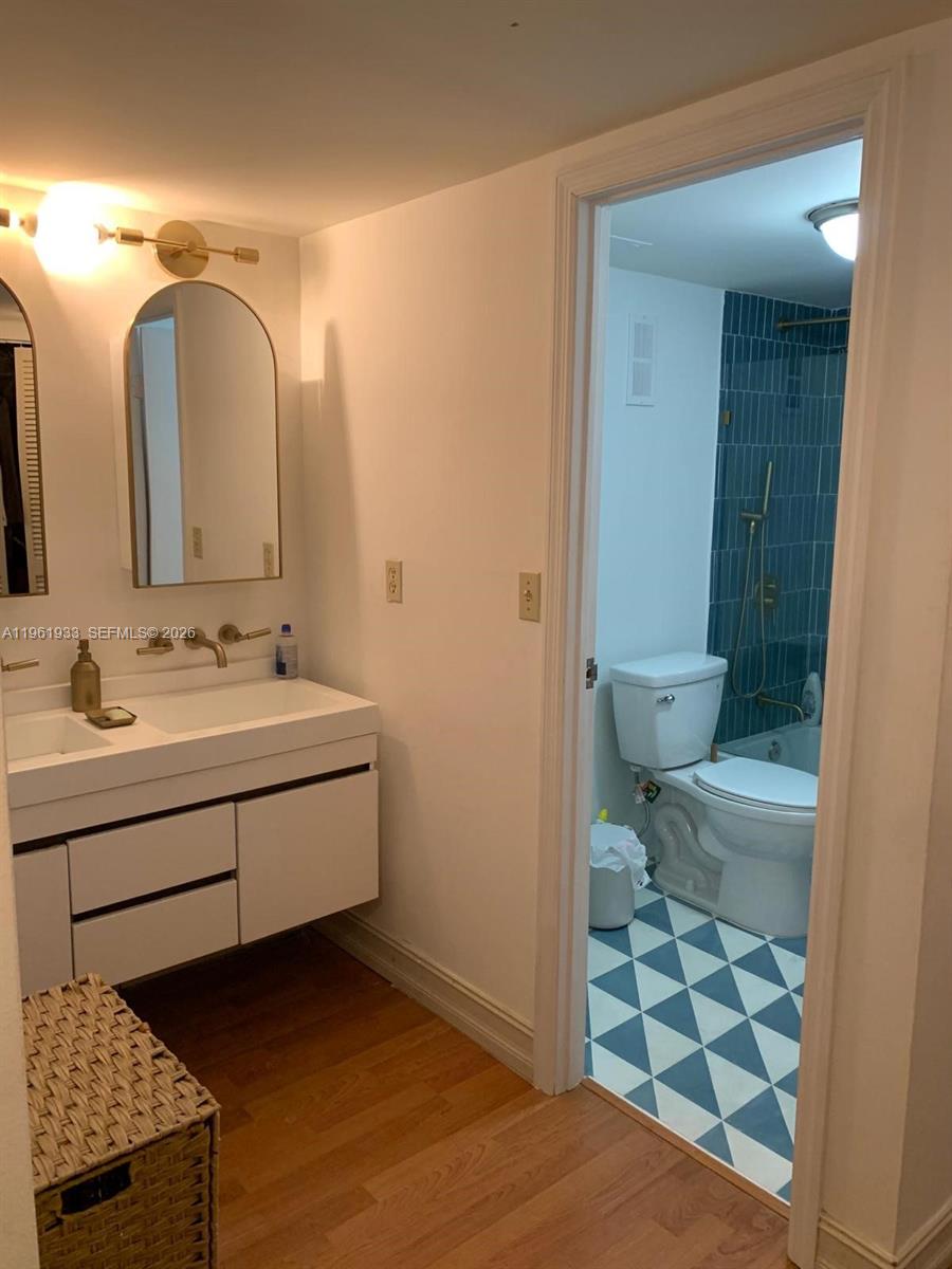 BRICKELL BAY CLUB CONDO - Residential