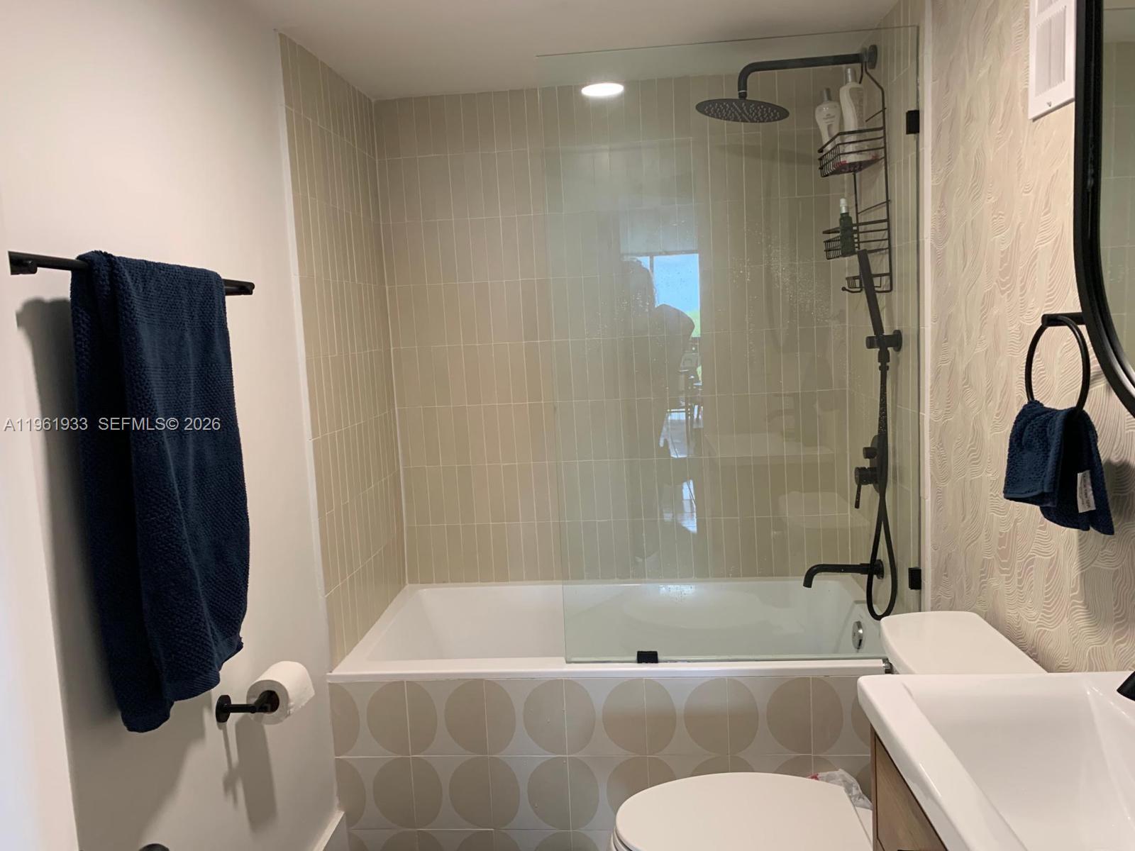 BRICKELL BAY CLUB CONDO - Residential