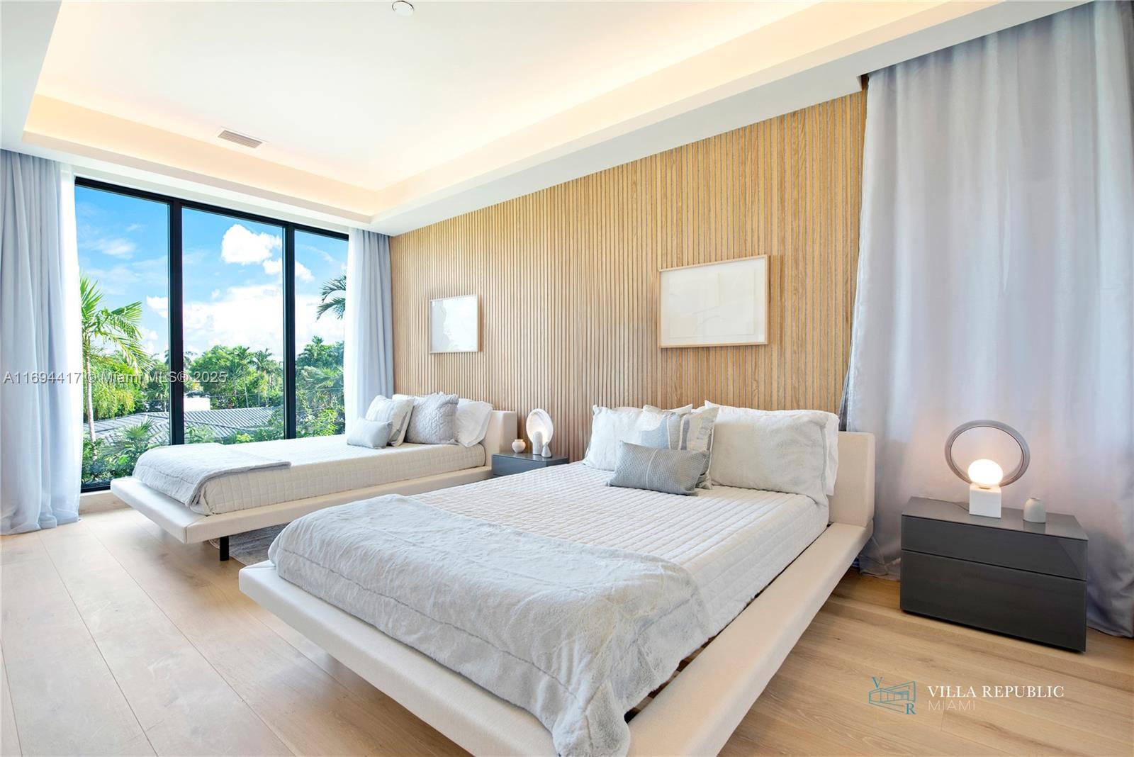 DAVIS HARBOR - Residential Lease