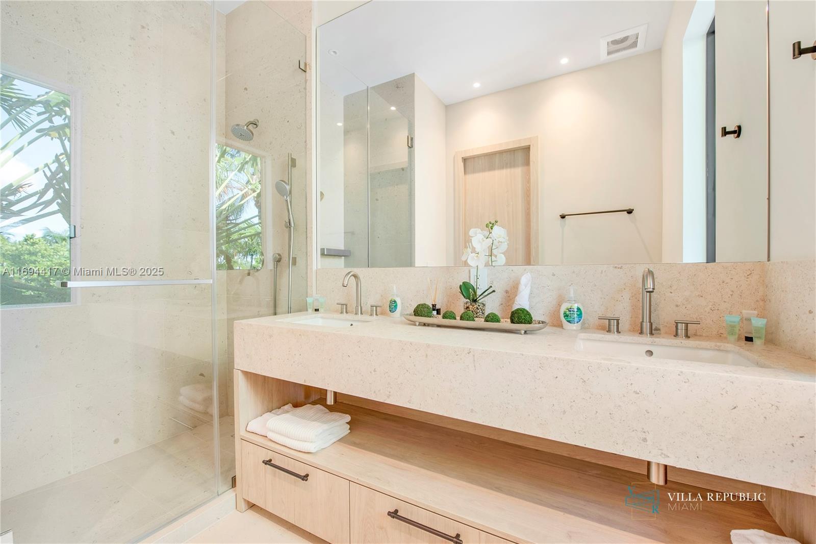 DAVIS HARBOR - Residential Lease