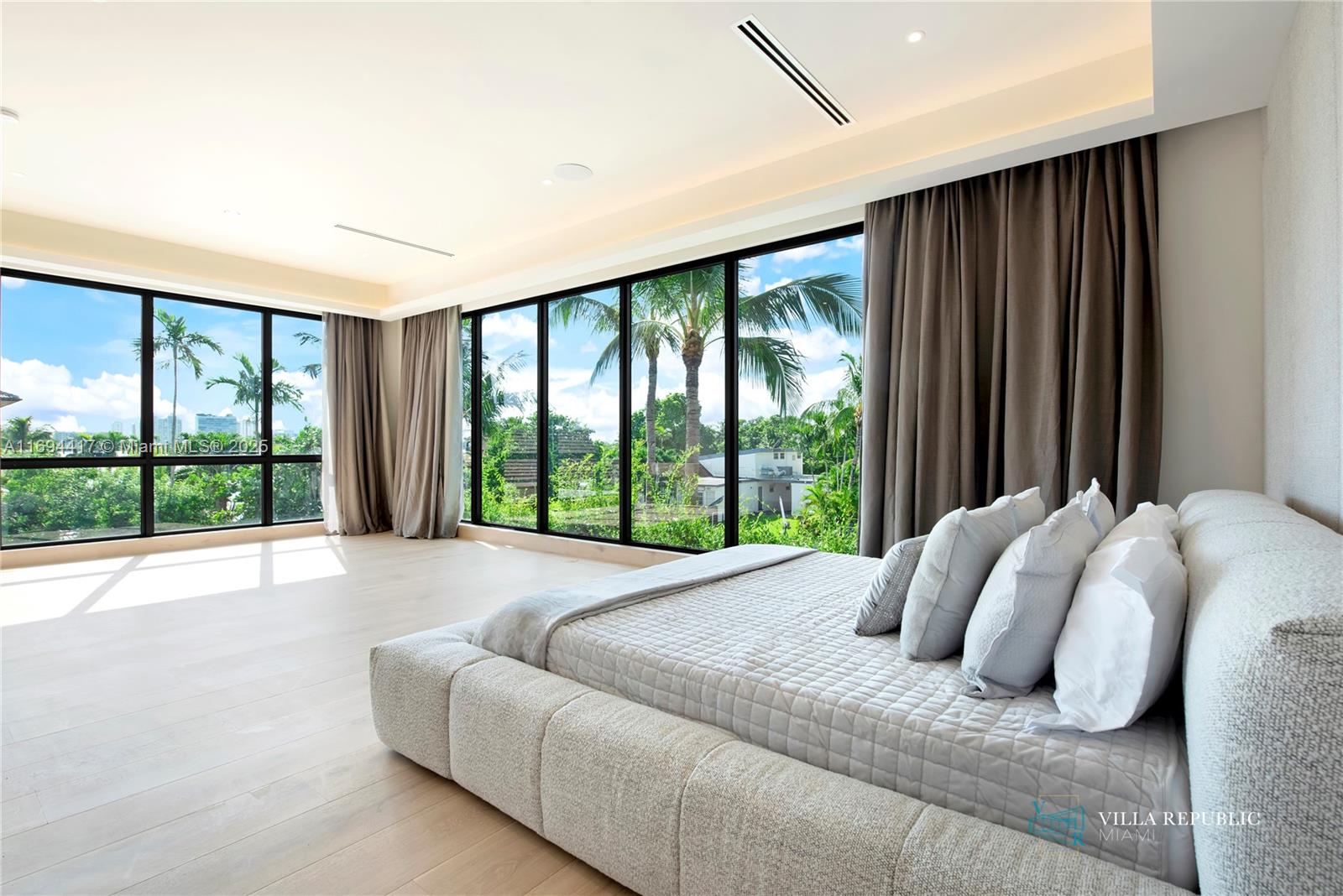 DAVIS HARBOR - Residential Lease