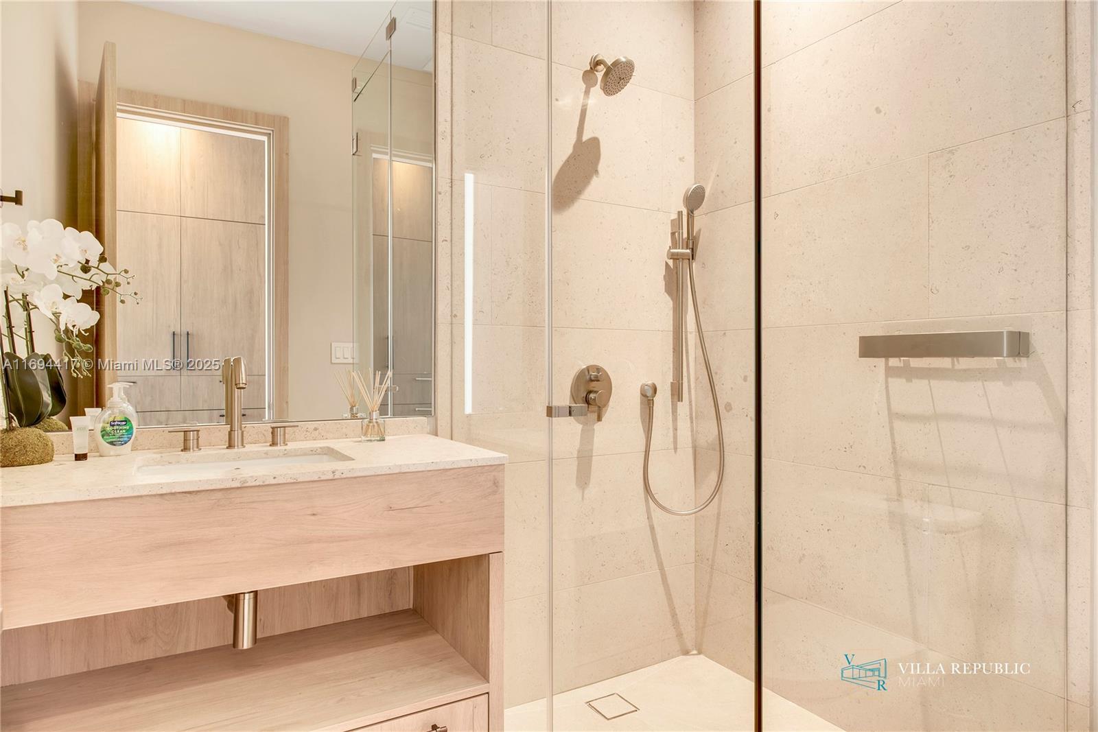 DAVIS HARBOR - Residential Lease