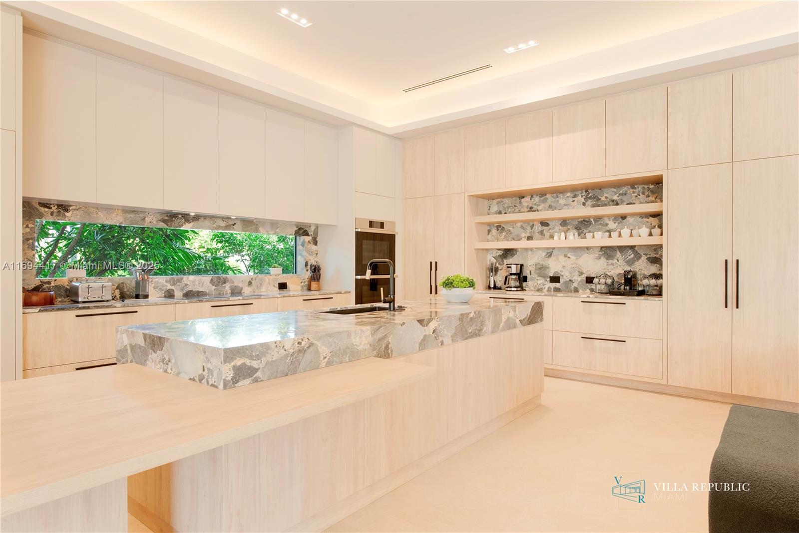 DAVIS HARBOR - Residential Lease