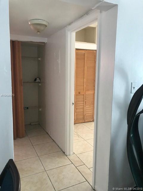 HOLLYWOOD BEACH - Residential Lease