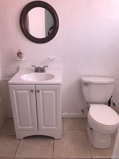 HOLLYWOOD BEACH - Residential Lease