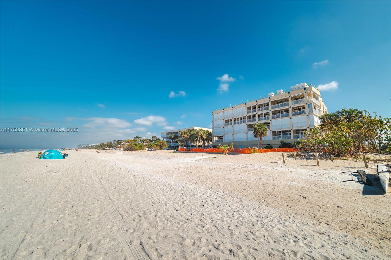 CHEZ SOLEIL CONDO - Residential