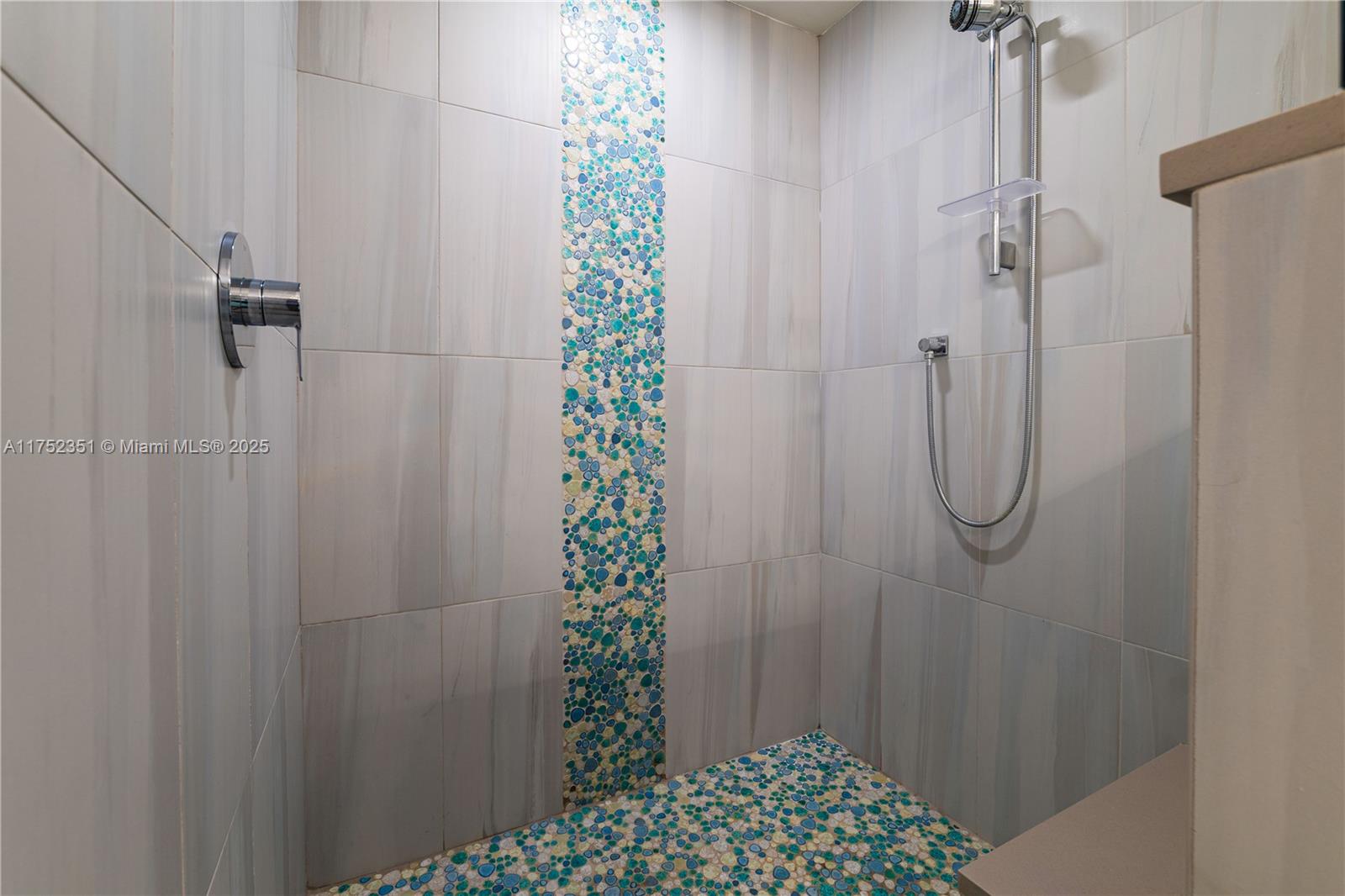 CHEZ SOLEIL CONDO - Residential