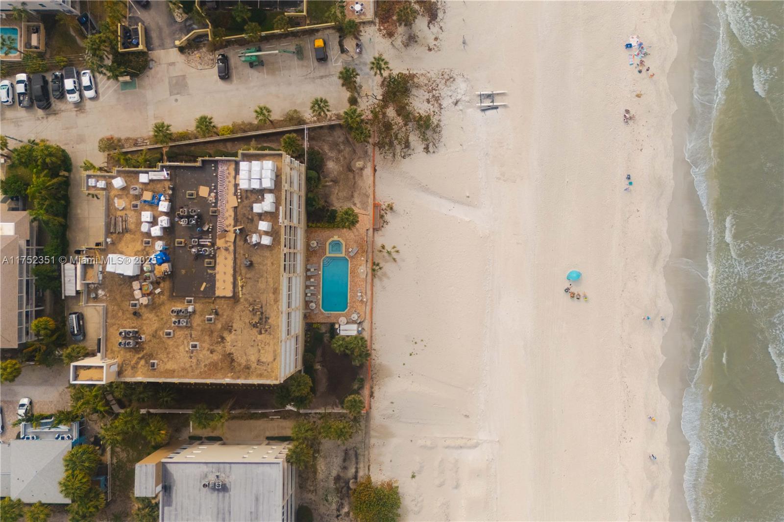 CHEZ SOLEIL CONDO - Residential