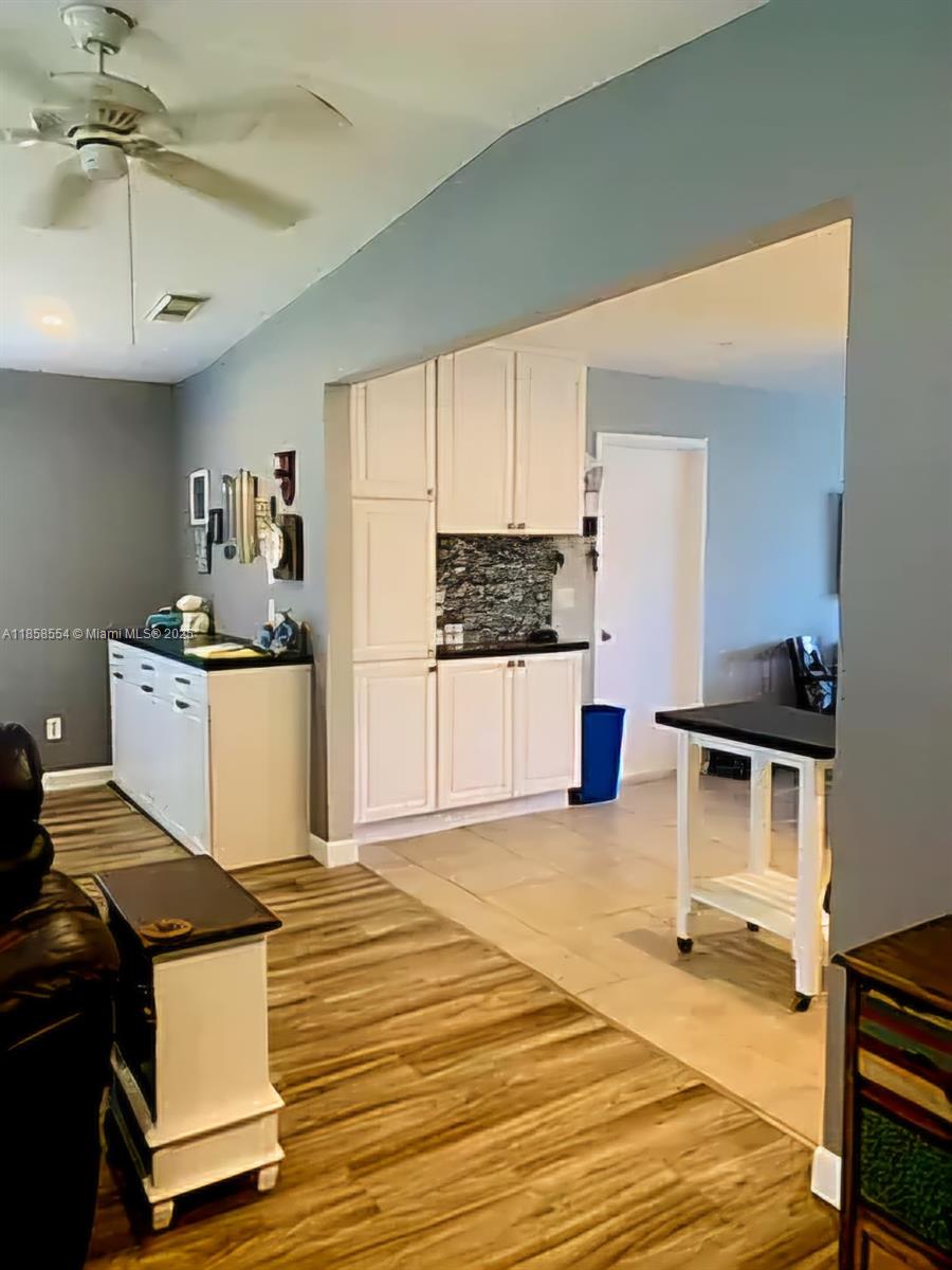 PORT ST LUCIE SECTION 18 - Residential