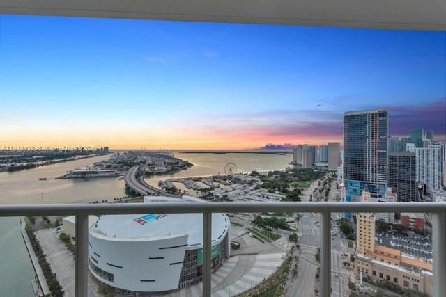 SPACIOUS 2/2 UNIT + DEN WITH STUNNING BAY & CITY VIEWS! EXPERIENCE LUXURY LIVING OFFERING BREATHTAKING PANORAMIC VIEWS OF THE BAY AND CITY SKYLINE. ENJOY EXPANSIVE CLOSET SPACE AND RESORT STYLE AMENITIES INCLUDING 2 POOLS, BBQ AREA, GYM, JACUZZI, BUSINESS CENTER AND MUCH MORE. RENT INCLUDES BASIC CABLE, WATER AND ONE ASSIGNED PARKING SPACE. MORE PHOTOS COMING SOON.