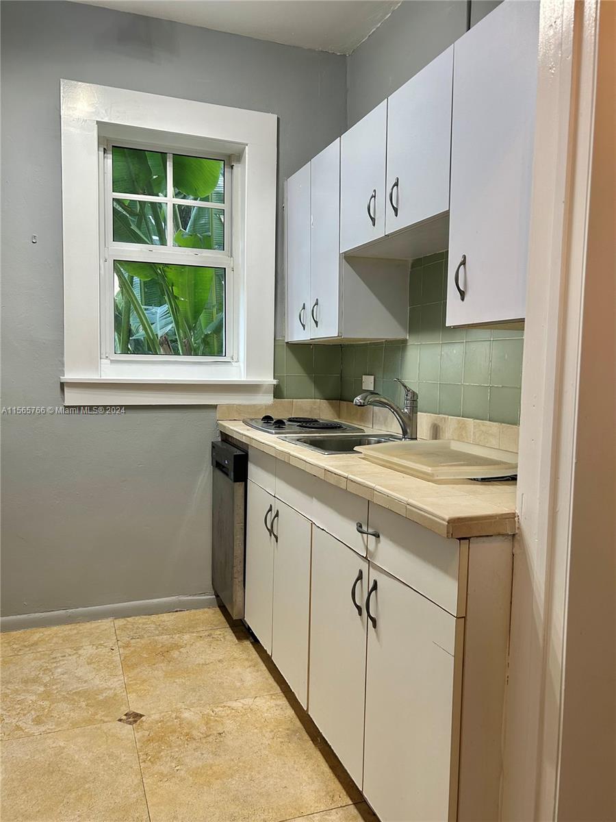 EVERGLADES EAST CONDO - Residential