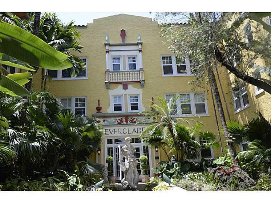 BEAUTIFUL LUSH TROPICAL GARDEN VIEWS FROM EACH ROOM IN THIS CORNER UNIT/FRESHLY PAINTED APT IN VERY DESIRABLE PET FRIENDLY BUILDING! 
JUST RENTED TO THE BEST TENANT FOR $1800 UNTIL 03/2026.