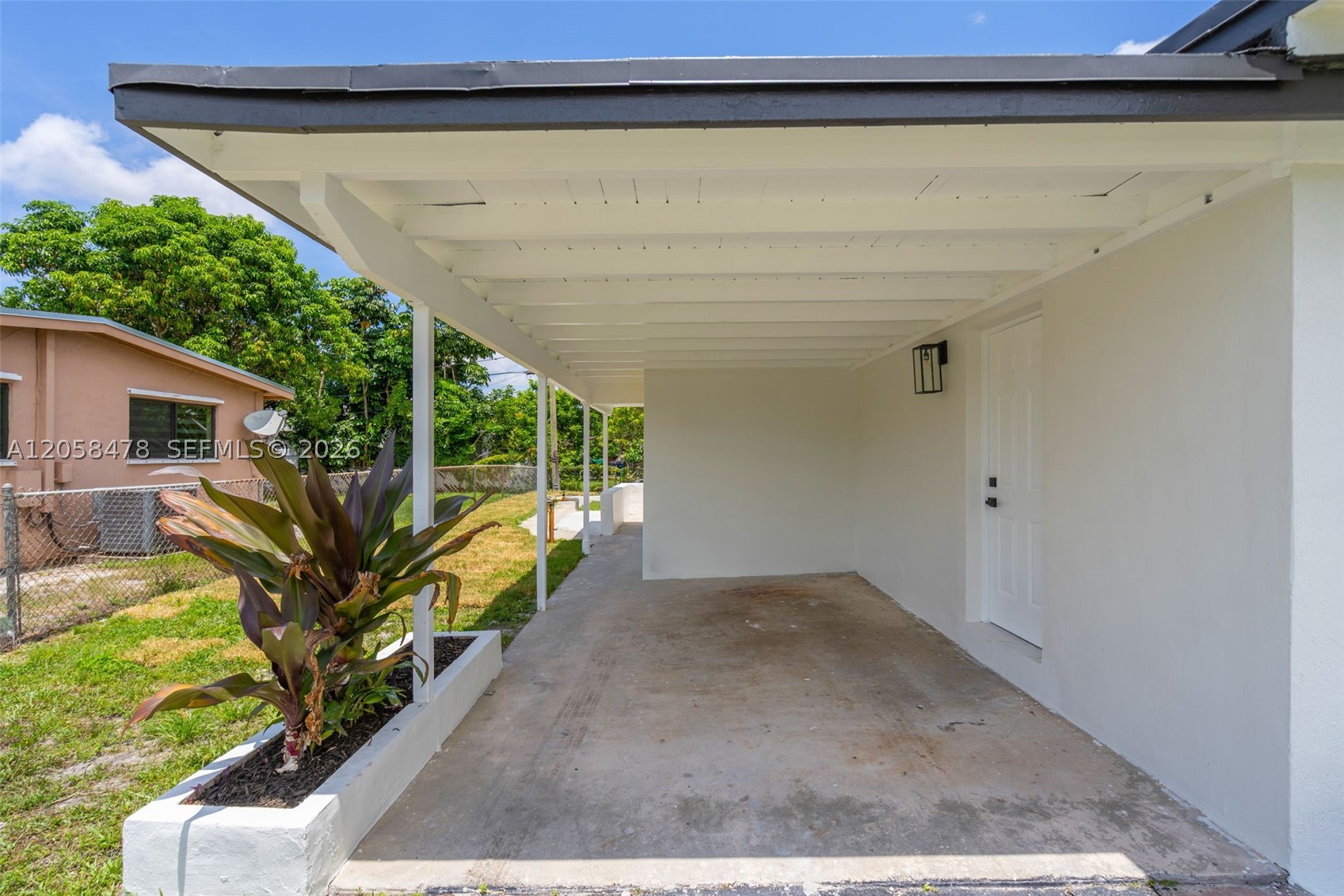 19425 NW 39th Ave