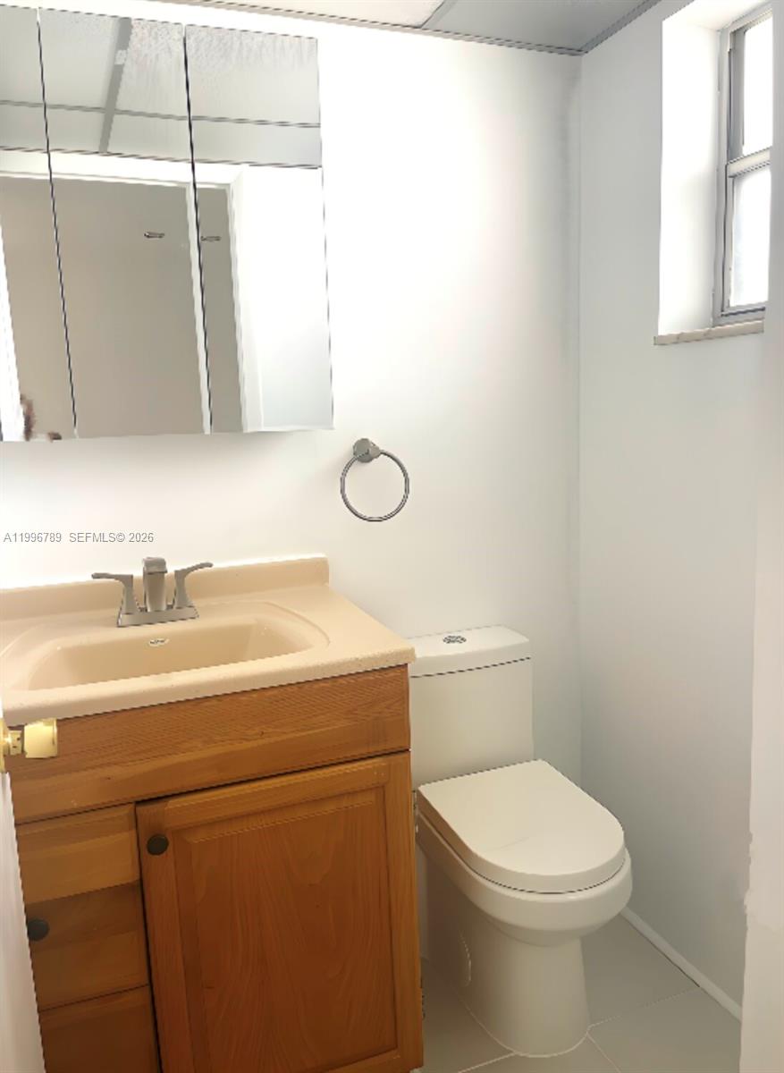 GOLDEN VIEW CONDO - Residential