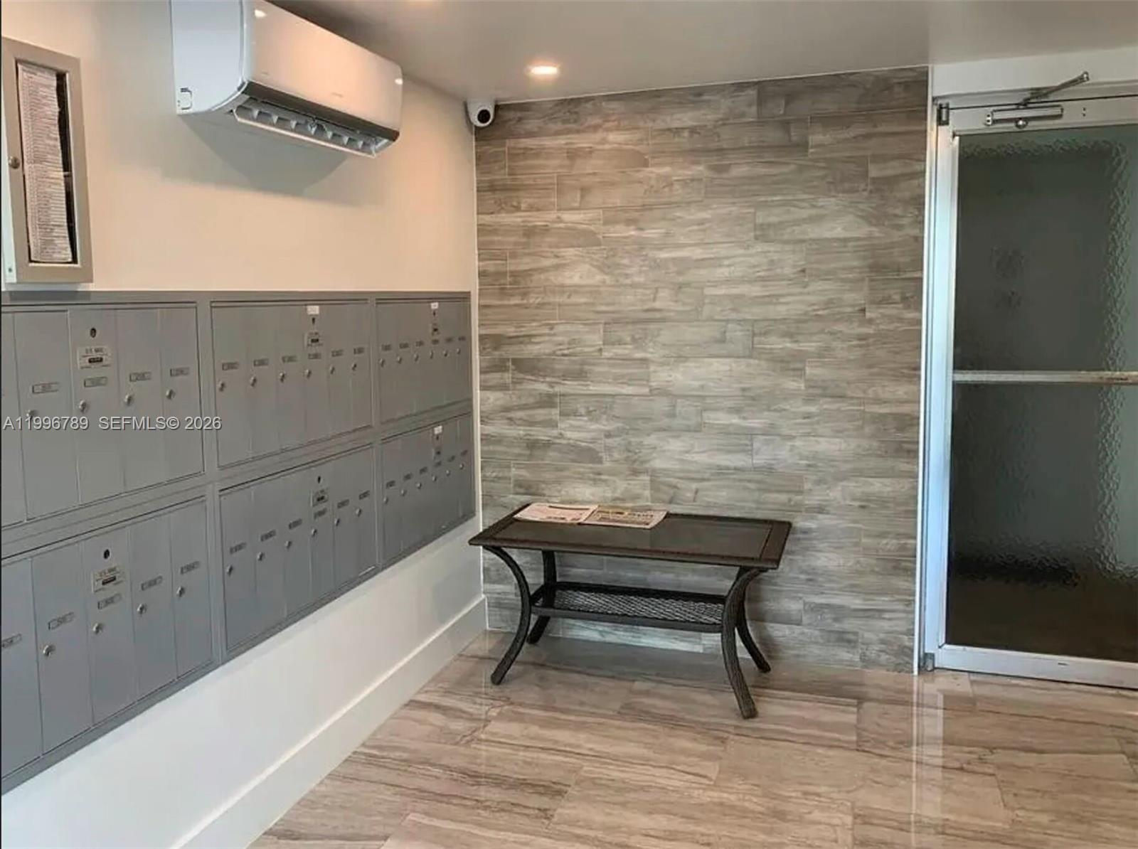 GOLDEN VIEW CONDO - Residential