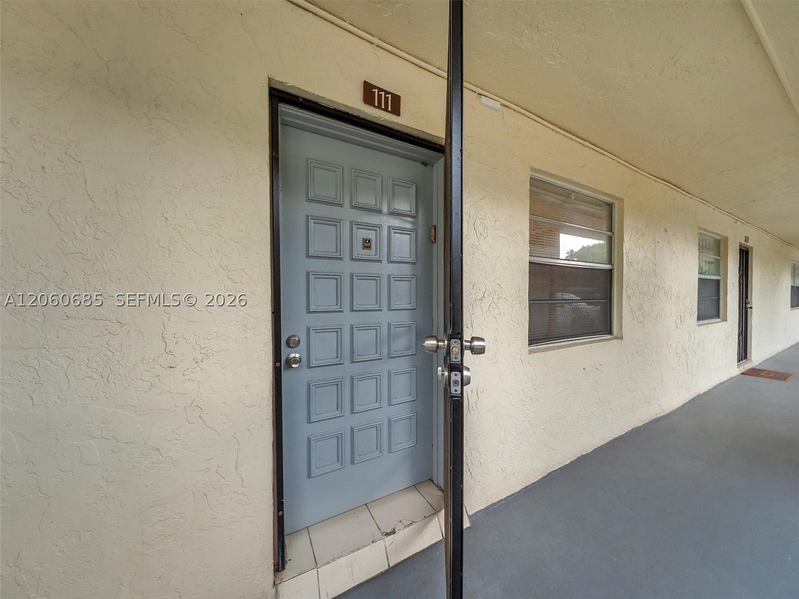 3070 NW 48th Ter 111, Lauderdale Lakes FL 33313
