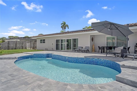 Tiny photo for 2225 NE 16th Ave, Wilton Manors, FL 33305 (MLS # A12074442)