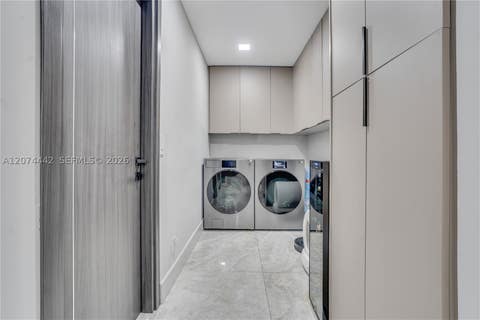 Tiny photo for 2225 NE 16th Ave, Wilton Manors, FL 33305 (MLS # A12074442)