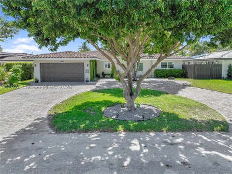 Tiny photo for 2225 NE 16th Ave, Wilton Manors, FL 33305 (MLS # A12074442)