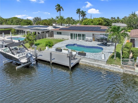 Tiny photo for 2225 NE 16th Ave, Wilton Manors, FL 33305 (MLS # A12074442)