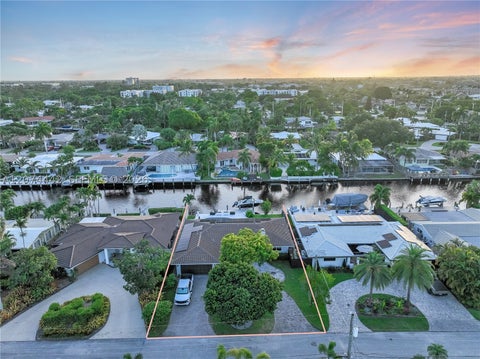 Tiny photo for 2225 NE 16th Ave, Wilton Manors, FL 33305 (MLS # A12074442)
