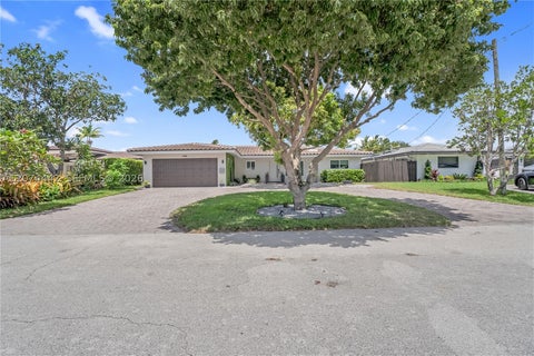 Tiny photo for 2225 NE 16th Ave, Wilton Manors, FL 33305 (MLS # A12074442)