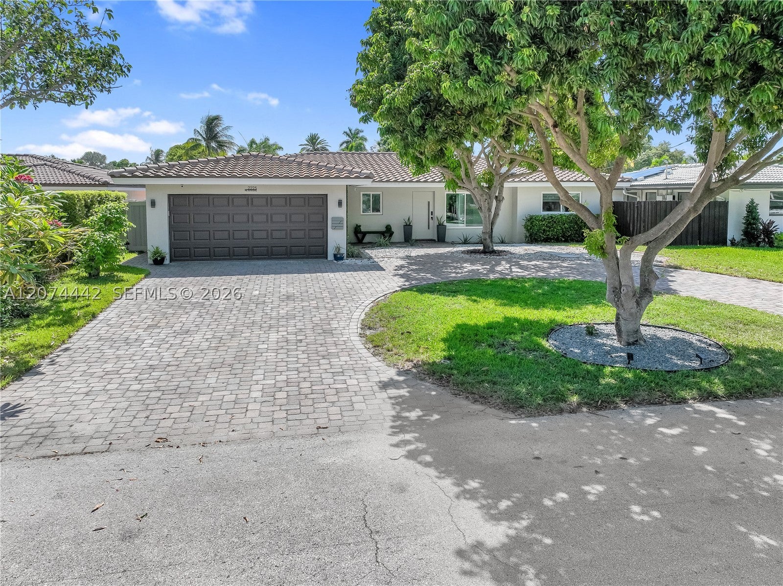2225 NE 16th Ave