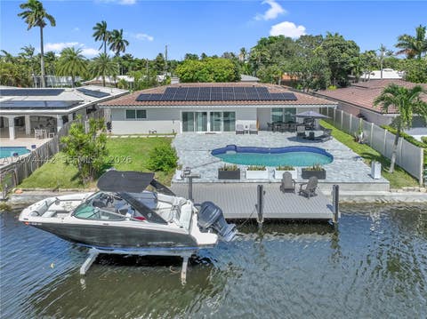 Tiny photo for 2225 NE 16th Ave, Wilton Manors, FL 33305 (MLS # A12074442)