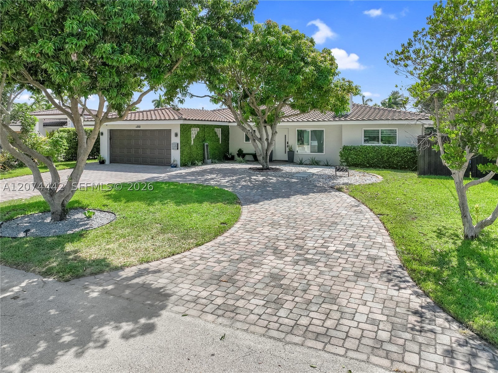2225 NE 16th Ave