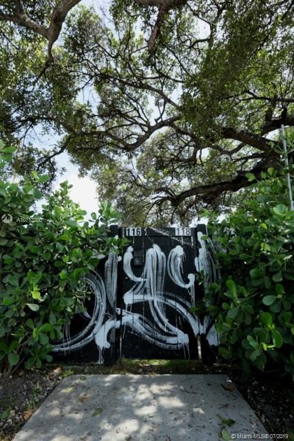 25 53 41 MARKS SUB - Residential Lease