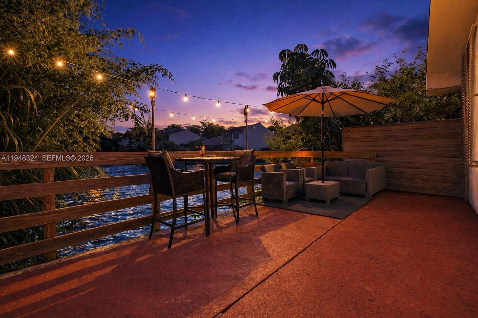 LAKE VILG AT INTL LAKE TH - Residential