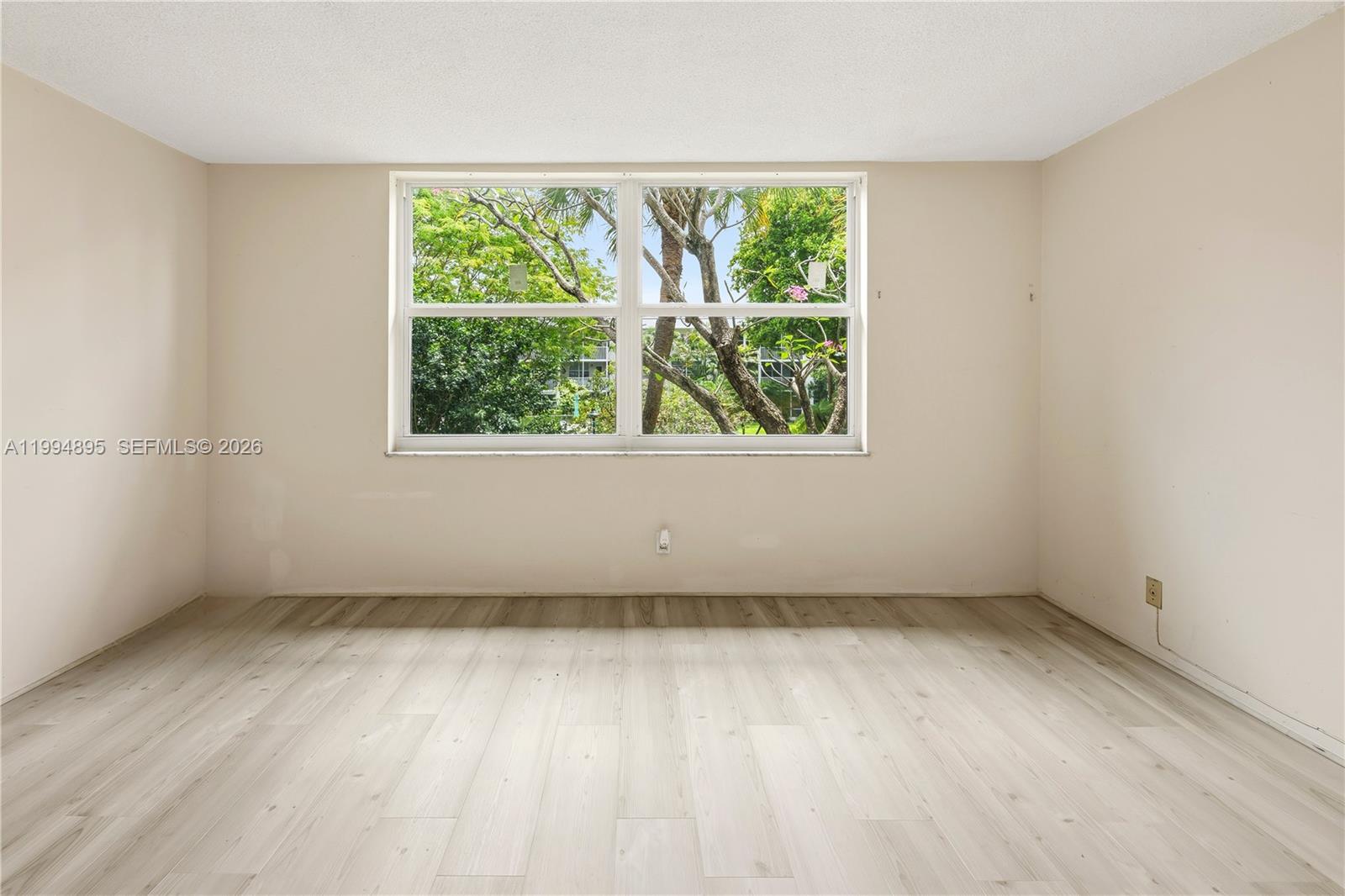 KINGS PARK GARDEN APTS CO - Residential