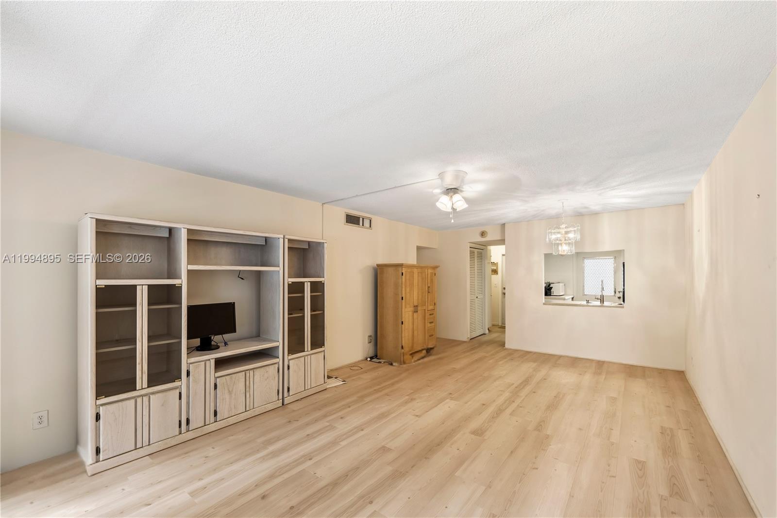 KINGS PARK GARDEN APTS CO - Residential