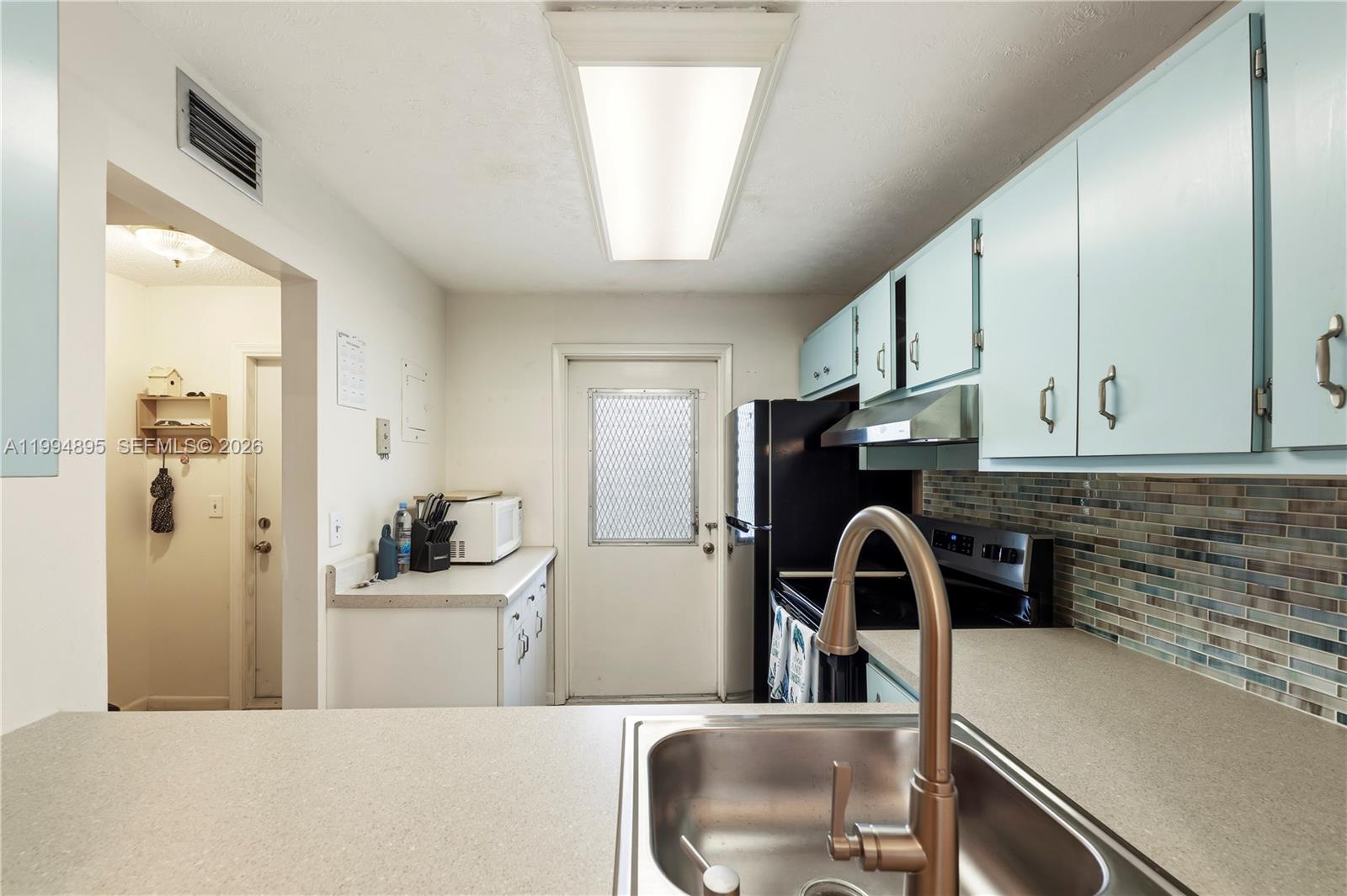 KINGS PARK GARDEN APTS CO - Residential