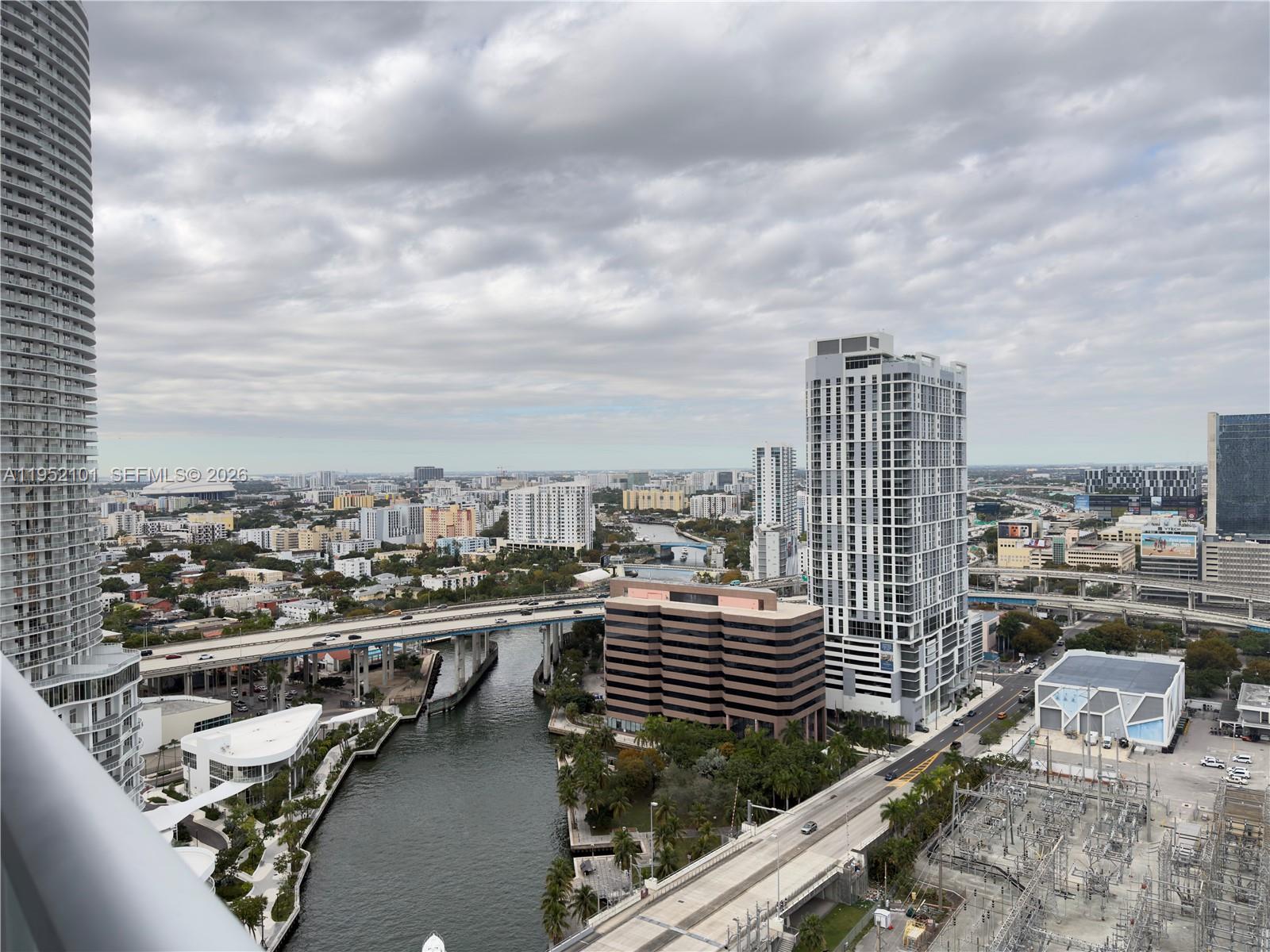 LATITUDE ON THE RIVER CON - Residential