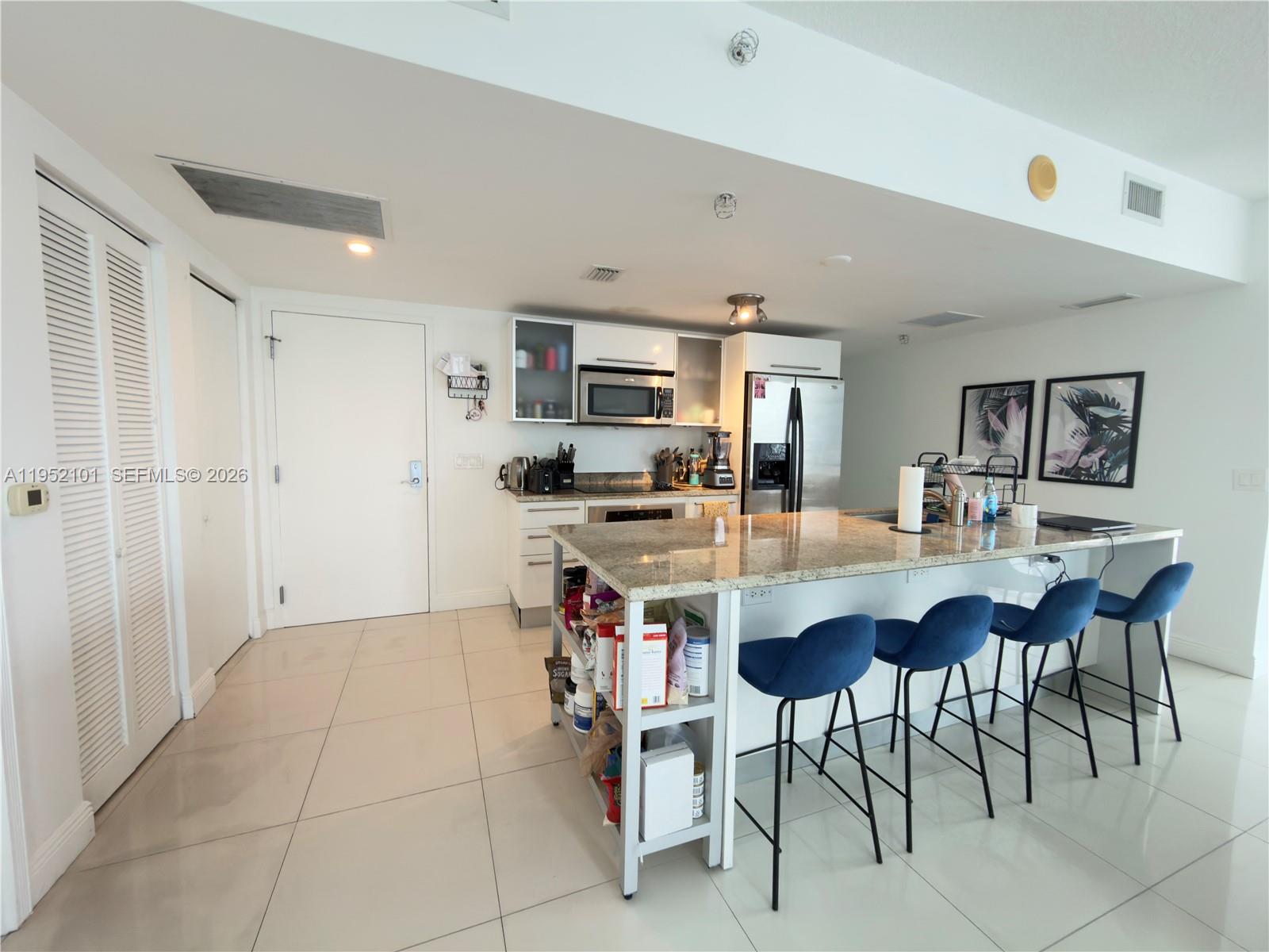 LATITUDE ON THE RIVER CON - Residential