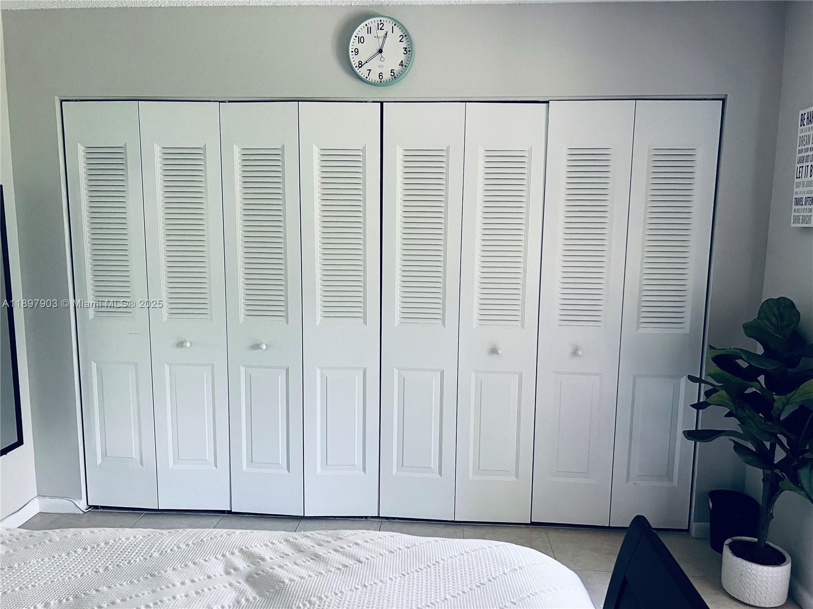 WINDSOR CONDOS - Residential Lease