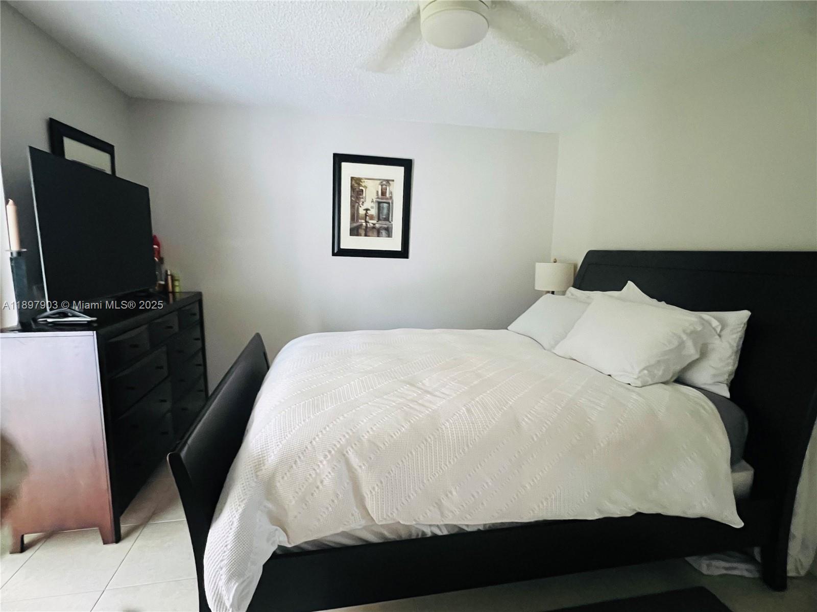 WINDSOR CONDOS - Residential Lease