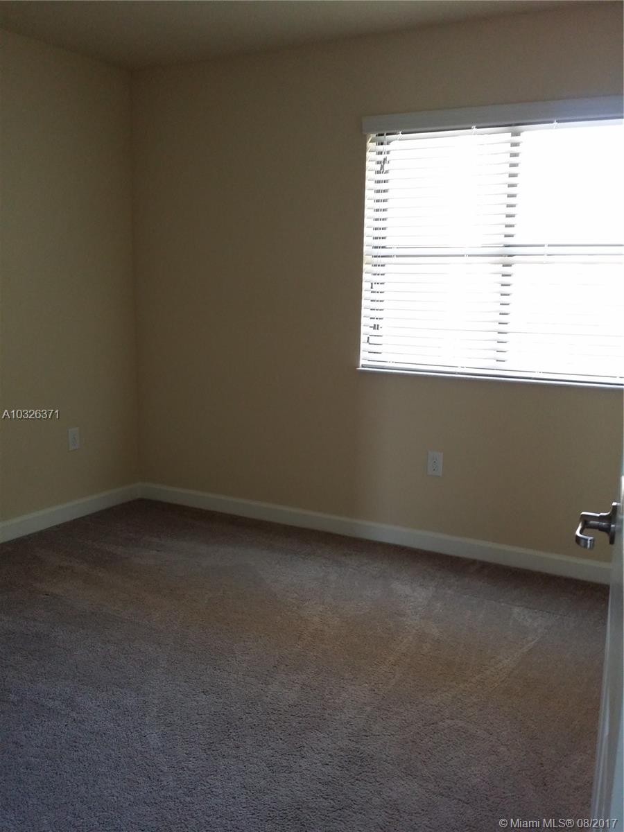 The Courts At Bayshore II - Residential Lease