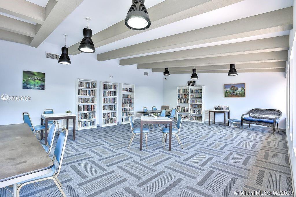 WATERGATE 5 CONDO - Residential