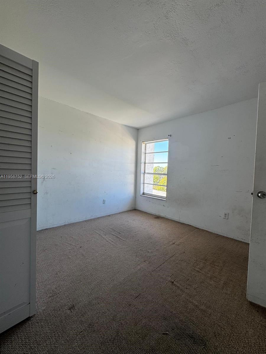 RIVERVIEW VILLAGE CONDO - Residential