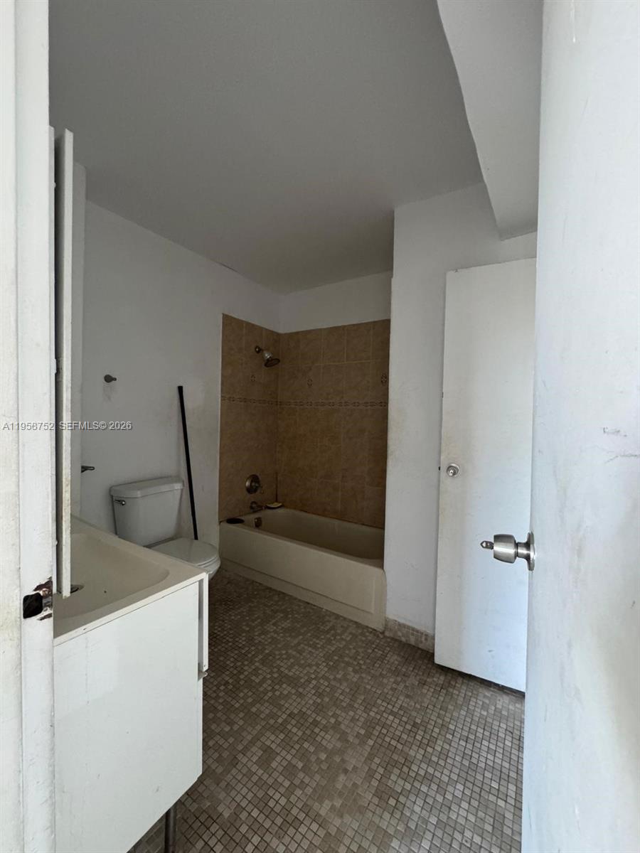 RIVERVIEW VILLAGE CONDO - Residential