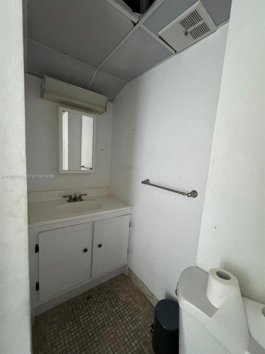 RIVERVIEW VILLAGE CONDO - Residential