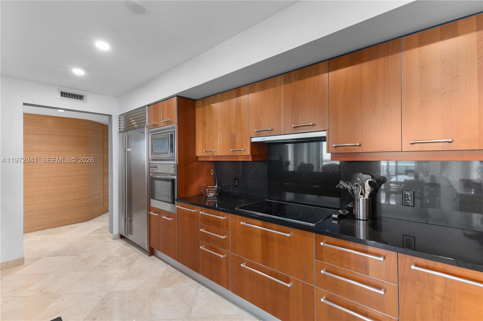 JADE RESIDENCES AT BRICKE - Residential